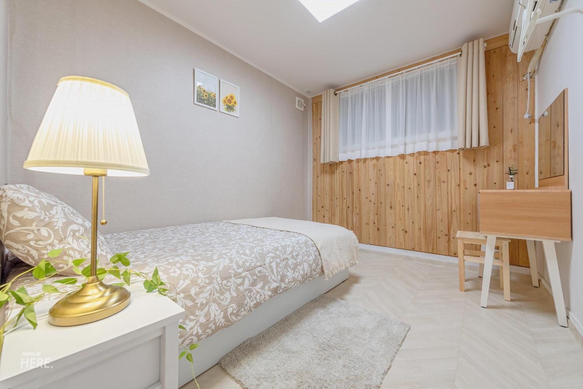 Seeu House Hongdae Seoul Rum bild