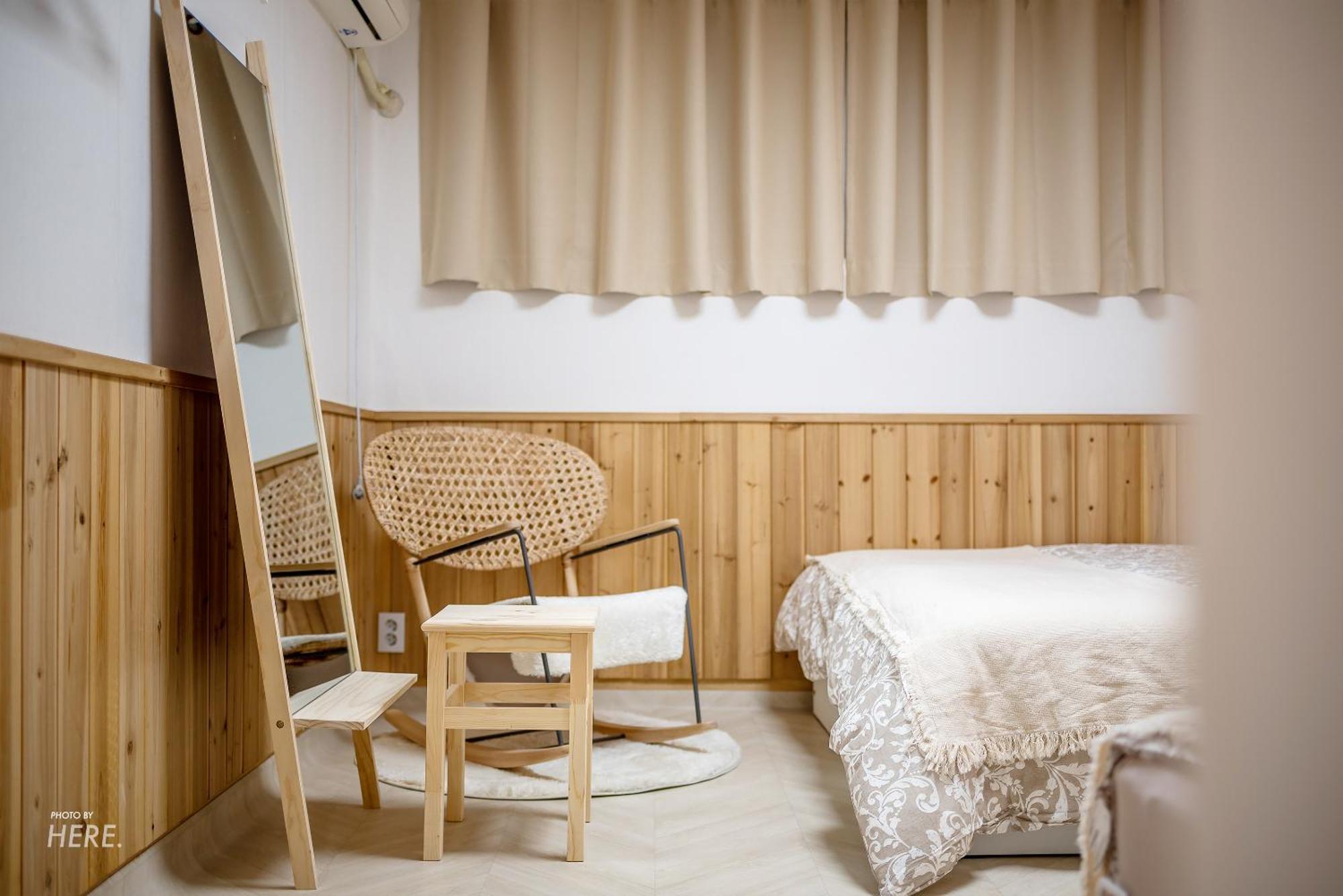 Seeu House Hongdae Seoul Rum bild
