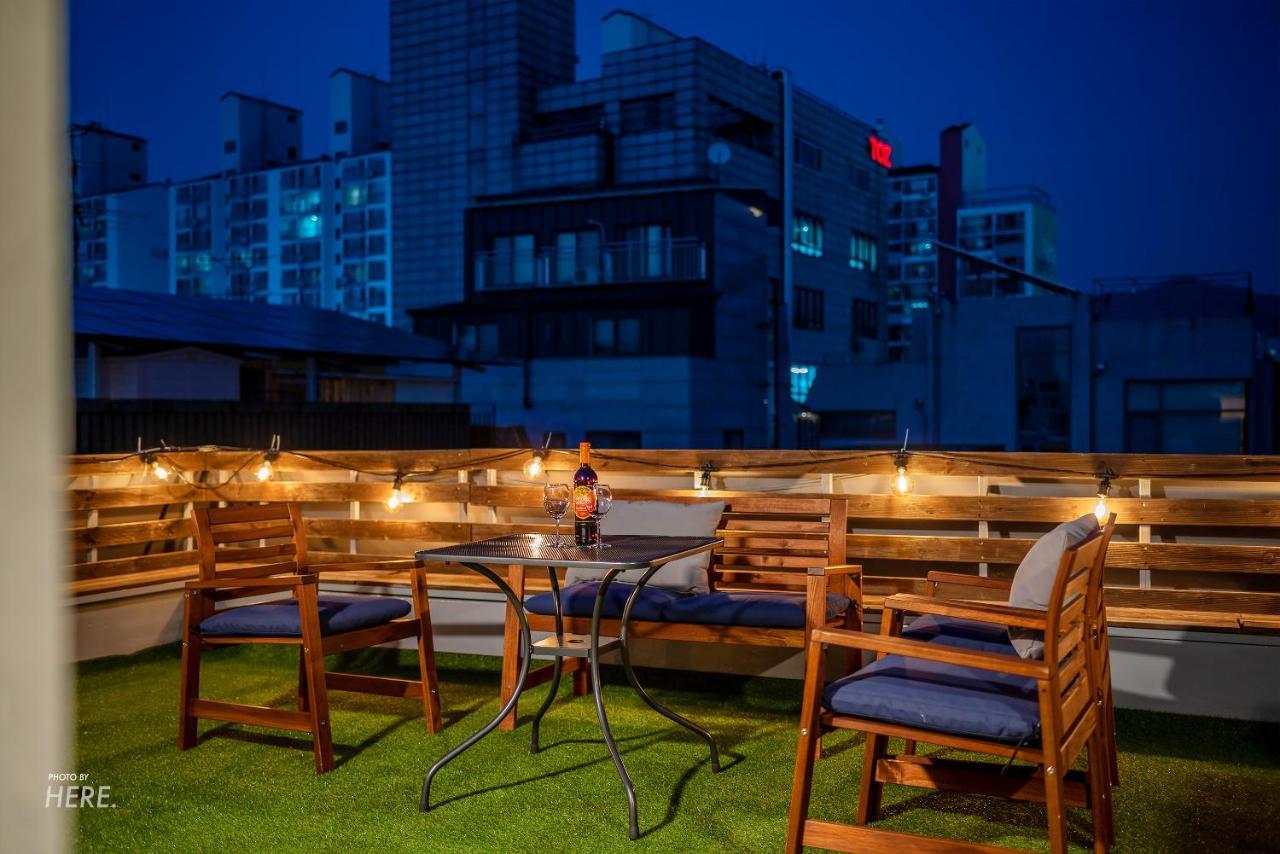 Seeu House Hongdae Seoul Exteriör bild